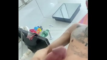 Deixa eu gozar assim na tua boca quero chuva de “rt” nesse conteúdo gozando…