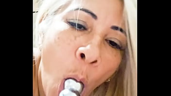 Video chamada usando consolo pra dar ideia ao cliente de como faço ao vivo