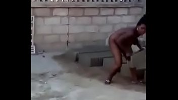 Moçambicana Trabalhando Pelada thumbnail
