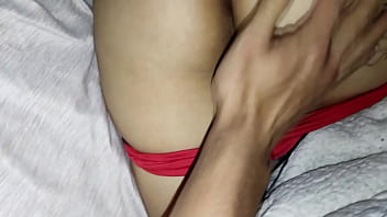 Despierto a mi hermanastra culona después de llegar del trabajo