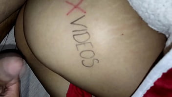 Despierto a mi hermanastra culona después de llegar del trabajo