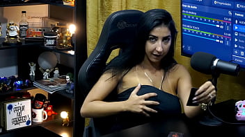 Oque você faria com essa buceta peludinha mete ou chupa renatinha mello podcast pápum no barraco