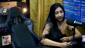 Oque você faria com essa buceta peludinha mete ou chupa renatinha mello podcast pápum no barraco