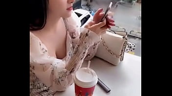 演正视频 thumbnail