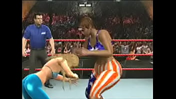 Kelly kelly vs nicole