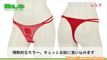 かわいいお花…と思いきや、開くとパンティ！