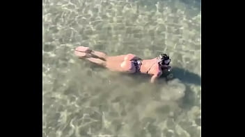 Você prefere mar ou piscina eu amo os dois ️