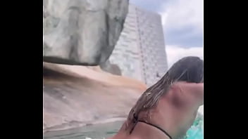 Você prefere mar ou piscina eu amo os dois ️