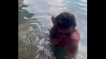 Você prefere mar ou piscina eu amo os dois ️