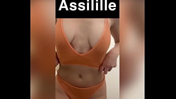 Et la seule en orange