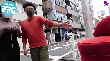 街中で巨乳と同じ柔らかさを探せ！結局ムラムラしてヤバイくらい興奮した話