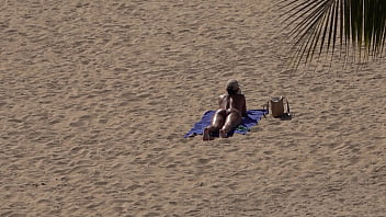 Sexy hippie chick uses a thick cock to make him cum in her perfect ass