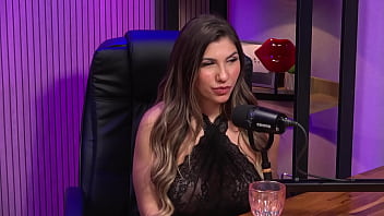 Hot Alexia Wants A Dick In Her Ass Asap thumbnail