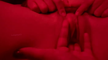 Una noche deseosa de dedos profundos lesbianas