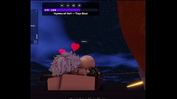 Detonando de pelo blanco y muslos gigantes