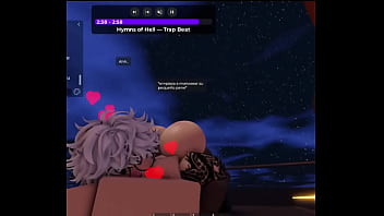 Detonando de pelo blanco y muslos gigantes