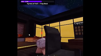 Detonando de pelo blanco y muslos gigantes