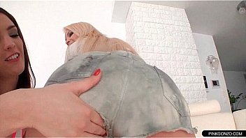 Experienced lesbo lovers tries out some new tricks