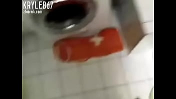 Beautiful teen suck dick