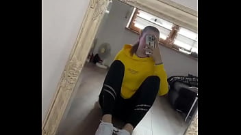 Good morning take a look at of #nikesocks #whitesocks #feet #fetish #sole girl