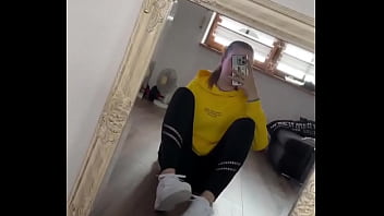 Good morning take a look at of #nikesocks #whitesocks #feet #fetish #sole girl