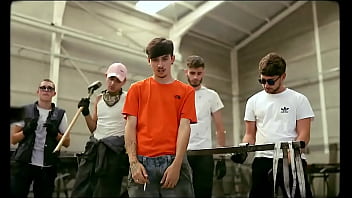 Chico Consigue Cosquillas Desnudo Gay Porno thumbnail