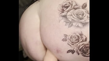 Minxycme gets ass stretched by sex machine