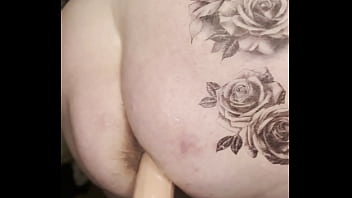 Minxycme gets ass stretched by sex machine