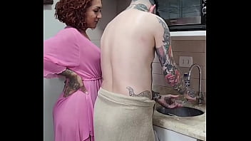 Cheguei Do Trabalho E Fiz O Safado Me Comer Pela Casa Toda thumbnail