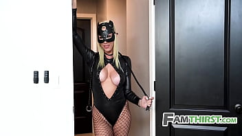 A rich man can't go 2 mins without having his dick touched even at home A rich man can't go 2 mins without having his dick touched even at home