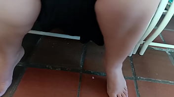 Que le digo a la puta de mi madrastra que se deje grabar su coño y culo mientras la follo historia completa