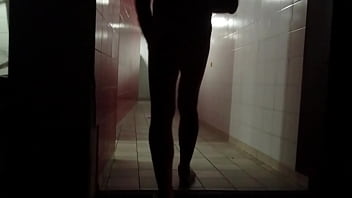 Discovery Naked Of The Toilet In Arest Area thumbnail