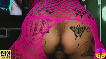 Trailer neighbor ate my pussy on all fours and came sideways in my mouth