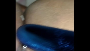 Vibrador hace que se moje