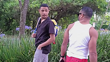 Dei Gostoso Para O Macho Bareback thumbnail