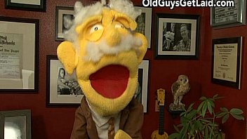 Teen bitch gets anal ruined