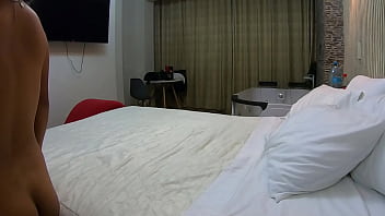 Estudiante quiere aprobar el curso ofreciéndome sus tetas y su culito apretadito