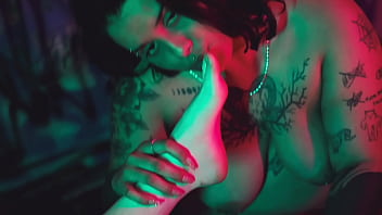 Threesome feet acidalia mad maxxx & rotten venus