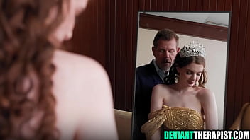Prom queen visits pervy therapist