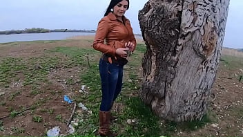 Beautiful sugar babe tight jeans teasing and kinky milf games with mega orgasm in bathtub at home while smoking