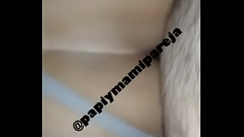 Que rico juega papi conmigo Que rico juega papi conmigo
