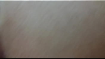 Puta sentando na rola