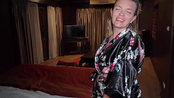 Un joi pov anal ou vous serez a la place de la bite que je m'occupe et prend