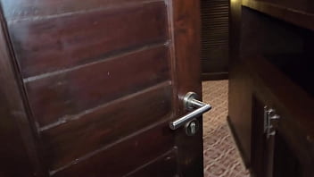 Un joi pov anal ou vous serez a la place de la bite que je m'occupe et prend