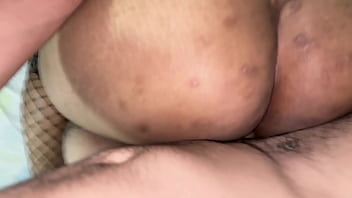 Madrastra me espero en la habitacion con su uniforme de colegiala