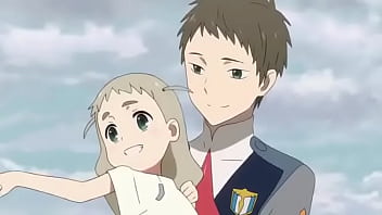 Bébé dans la machine