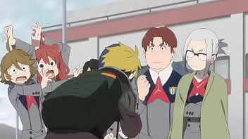 Bébé dans la machine