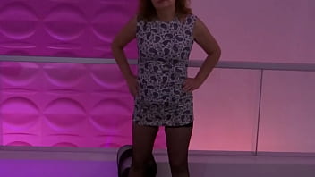 Stepmom loves anal sex shows off her big ass to get fucked and creampied