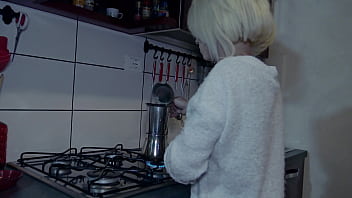 Pov he fucks my ass while i make coffee and ends with a huge cumshot in my mouth 4k