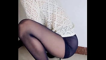 Siganjue 上班之前还要对着镜子好好整理一番！